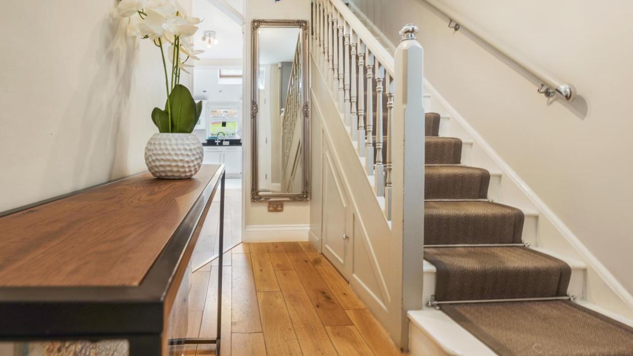 Cosy Luxurious Family Home London Exterior photo